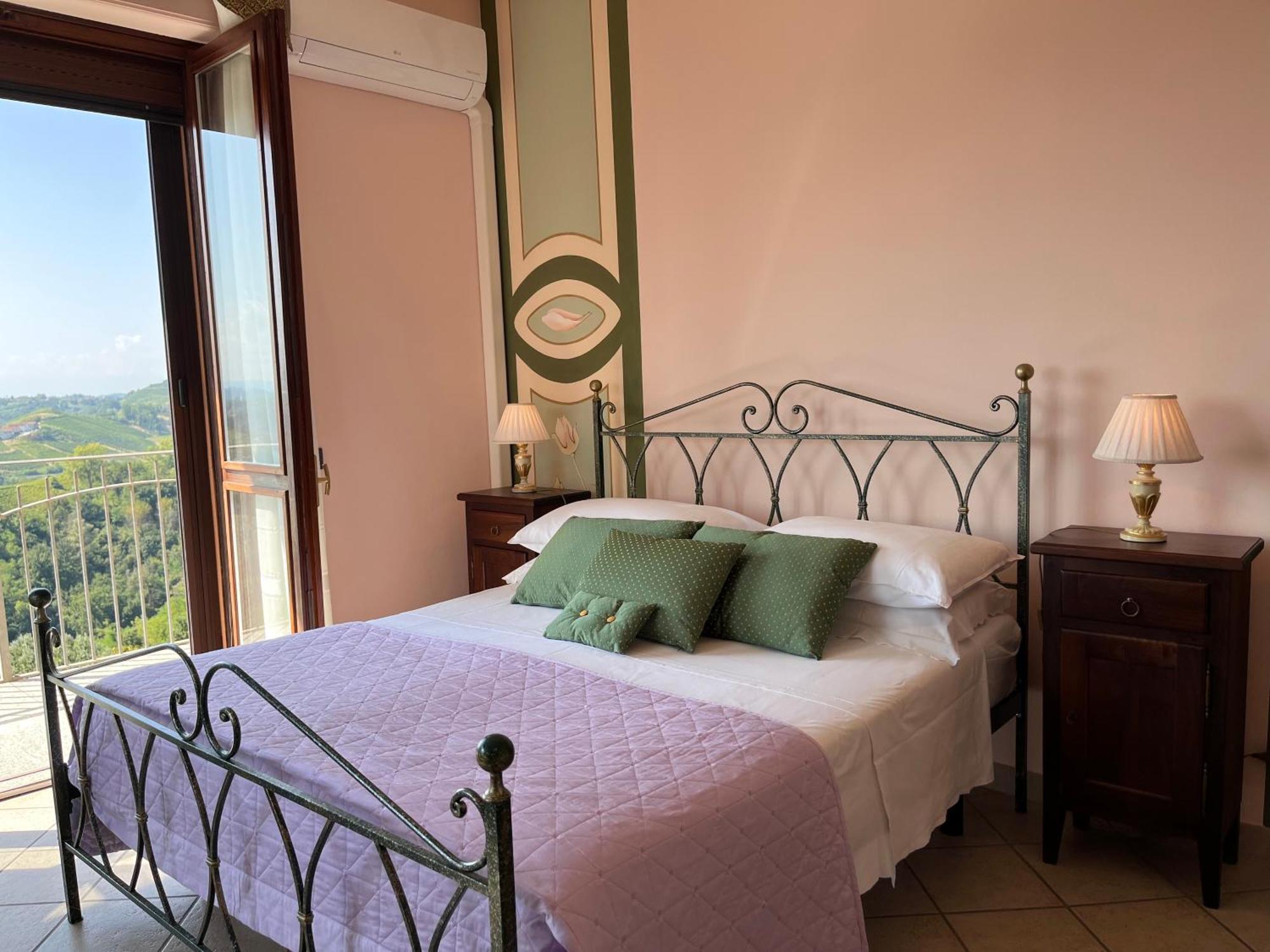 Belvedere Bike Hotel Montà المظهر الخارجي الصورة