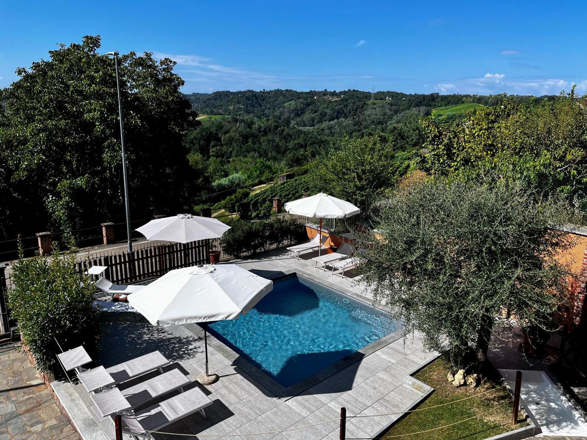 Belvedere Bike Hotel Montà المظهر الخارجي الصورة